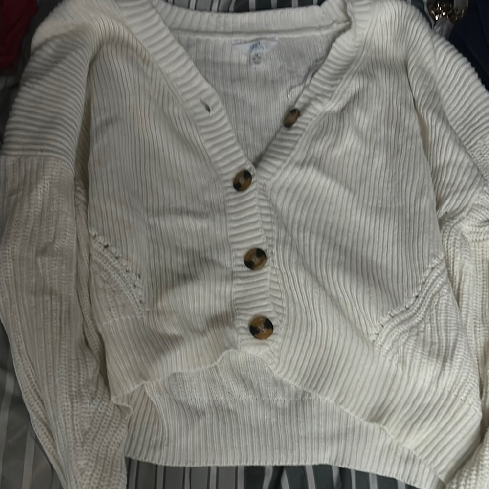 Time and Tru Cream Ribbed Knit Cardigan
